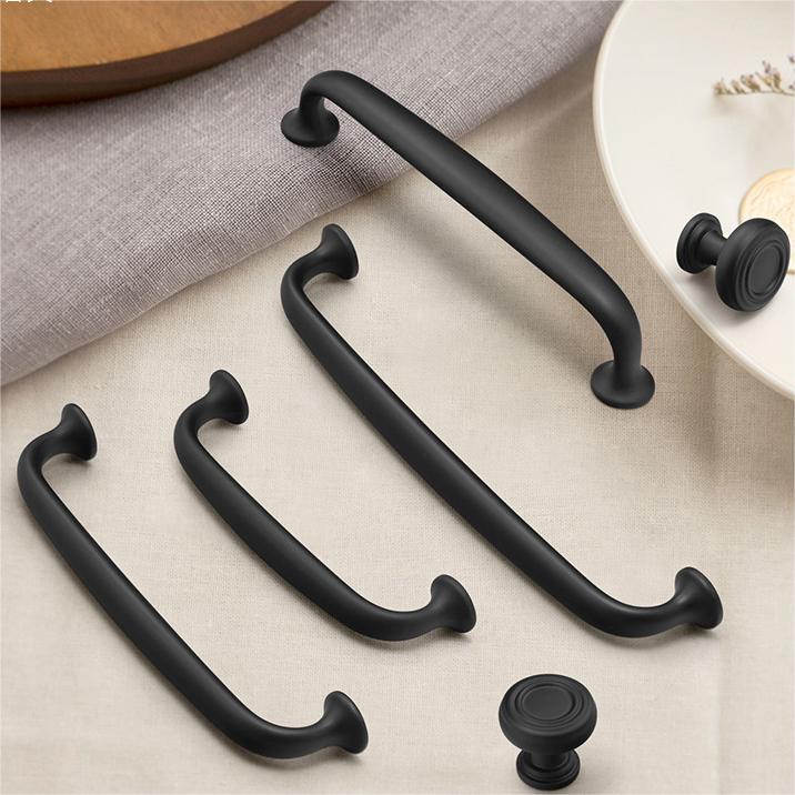 Minimalistische Schwarze Bogen-Küchengriffe für Schränke & Schubladen