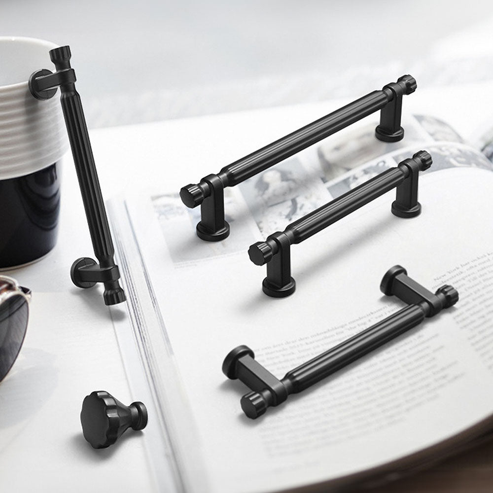 Mattschwarzer Moderner Küchengriff