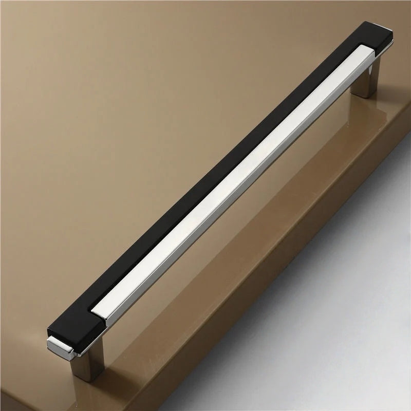 Silberner Zinklegierung Quadrat-Stangengriff für Bad & Schränke