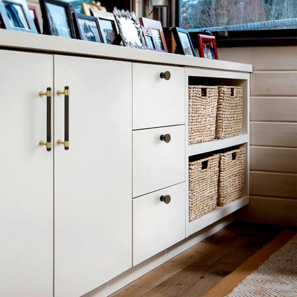 Schwarz T-Bar Schrankgriff – Modern & Elegant