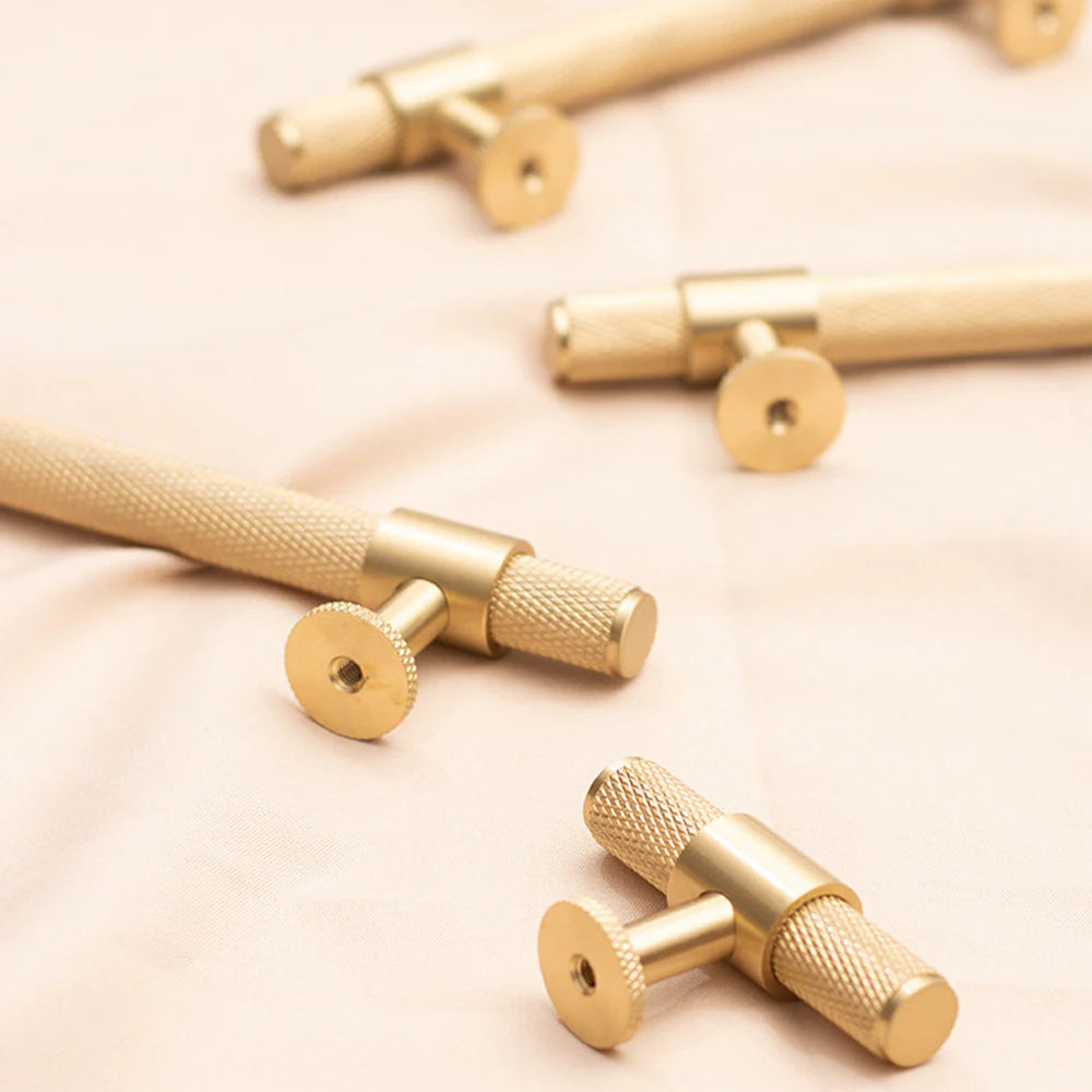 Gebürstet Messing Knurled T-Bar Küche Schrankgriff