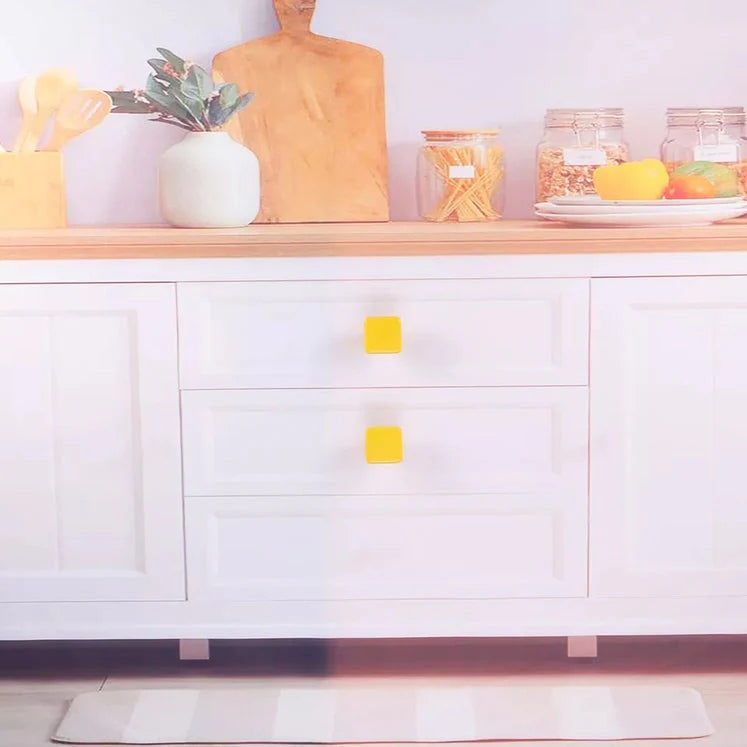 Gelber Keramik Knopf in Quadratform für Kinder Schrank & Kommode