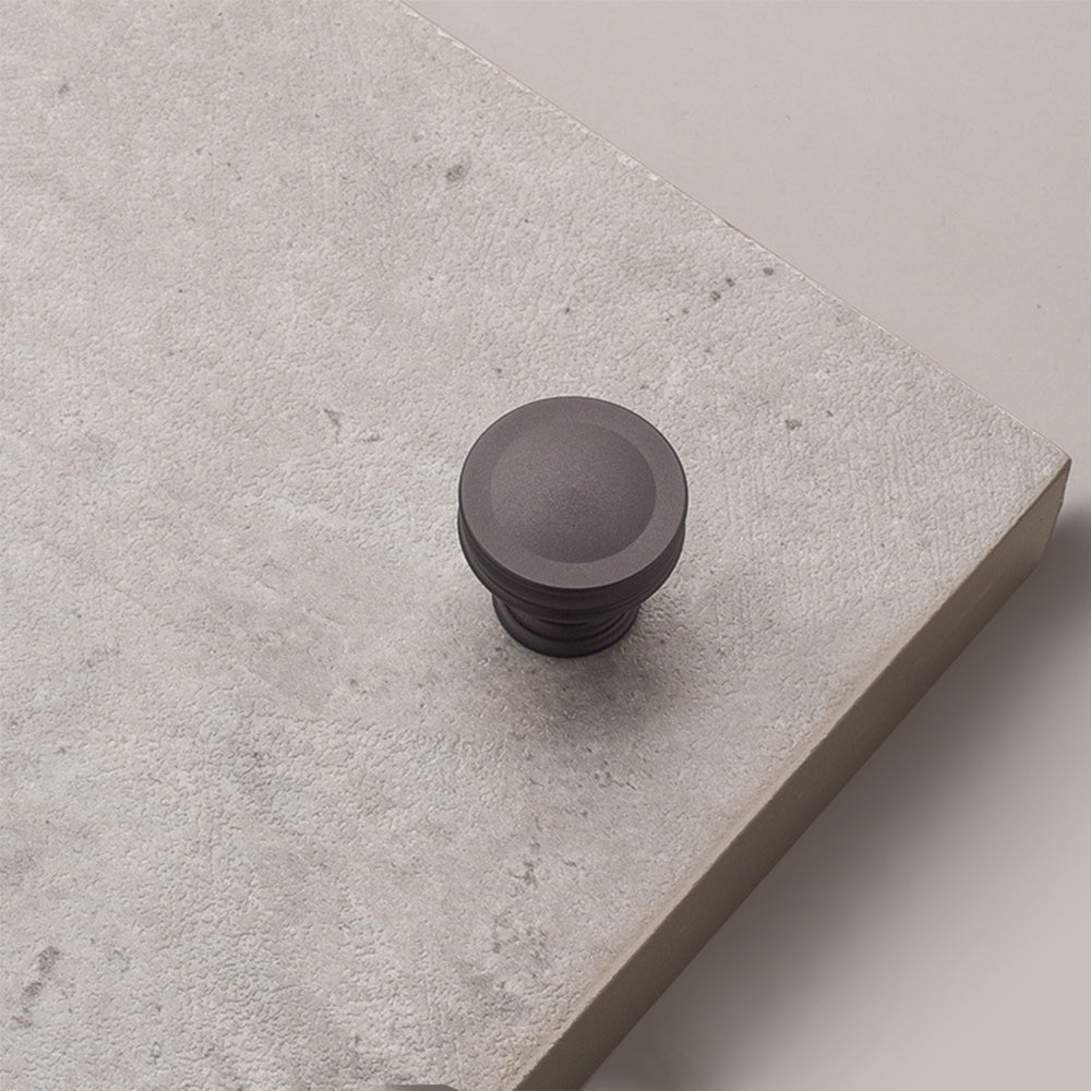 Schwarzer Polierter Linien-T-Stangengriff für Küche & Schrank