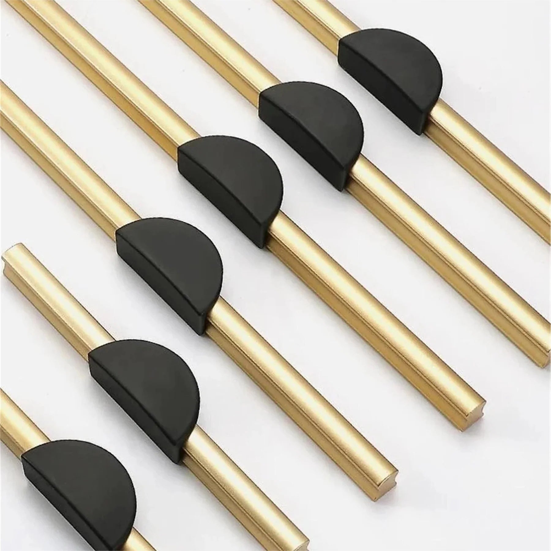 Gold & Schwarz Satin Finish Semicircle Shape Drawer Cupboard Griff