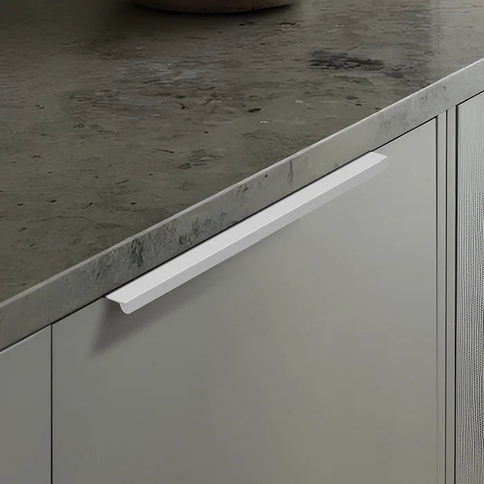 Weißer Aluminium Profilgriff für Küche & Schrank